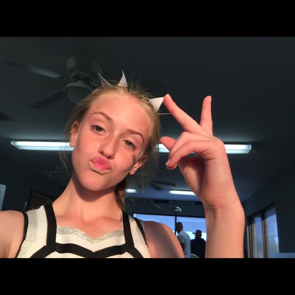 The girl who loves Carly Cowart wayyy to much.